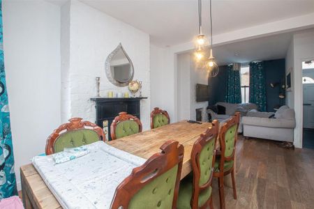3 bedroom terraced house to rent - Photo 2