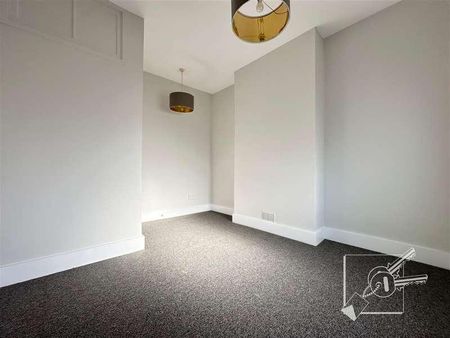 Manor Road, Gravesend, DA12 - Photo 5