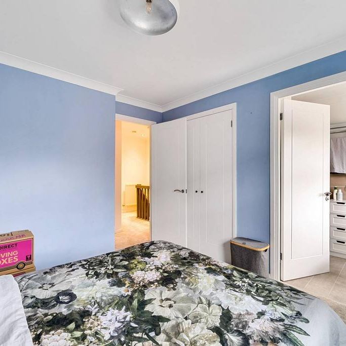 3 bedroom flat to rent - Photo 1