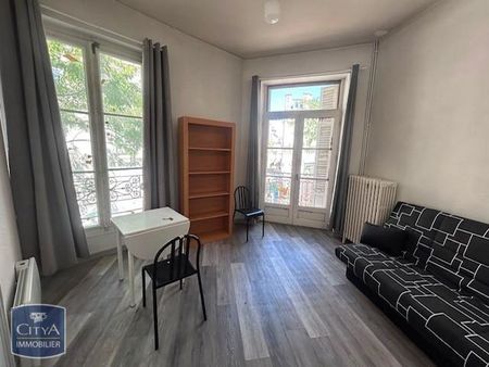 Location Appartement 1 pièce 17m² POITIERS 86000 - Photo 2