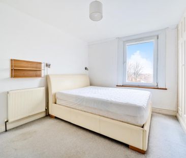 3 bedroom maisonette to rent - Photo 3