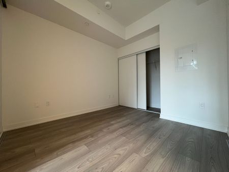 For Lease - 110 Broadway Avenue Unit# 218, Toronto, Ontario - Photo 2