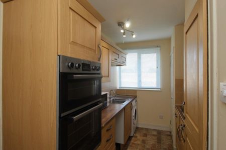 2 bedroom flat to rent - Photo 4