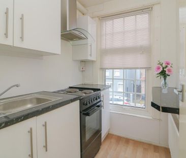 Studio to rent - Photo 5