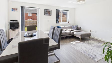 Foxtrot Avenue, Great Sankey, Warrington, Cheshire - Photo 4