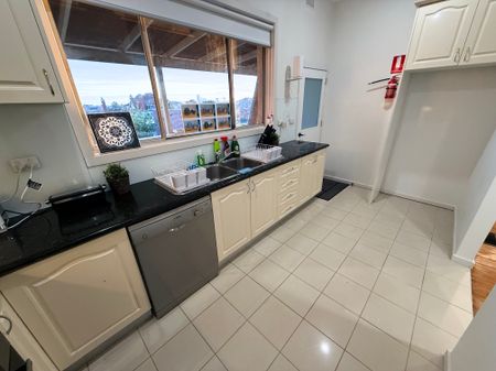 Brunswick West - Photo 5