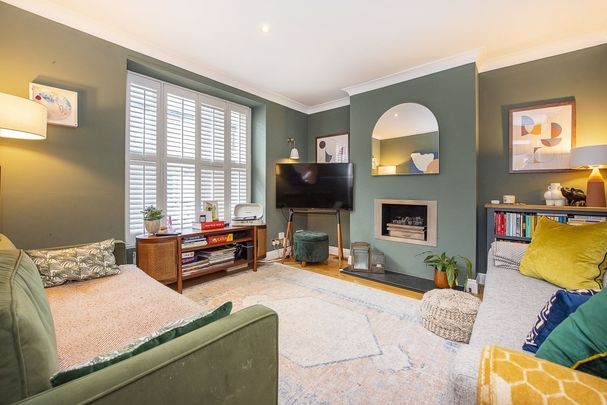 3 bedroom terraced house to rent - Photo 1