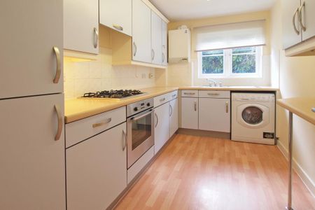 2 bedroom flat to rent - Photo 4