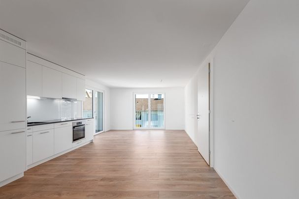 Wohnung nahe Altstetten Bahnhof - Stadt und Natur vereint - Photo 1