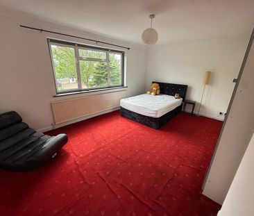 3 bedroom semi-detached house to rent - Photo 4