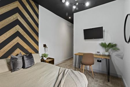 1 bedroom in a house share to rent - Photo 2