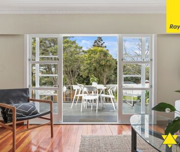 Stylish Family Home in Sought-After New Lynn - Photo 2