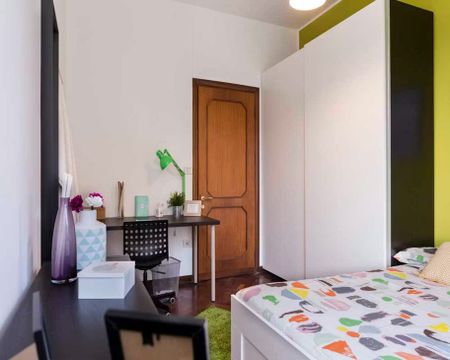 Viale Giovanni Vicini, Bologna, Emilia-Romagna 40134 - Photo 2