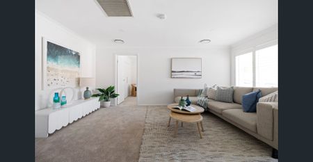 Contemporary Coastal Family Home - Available for a 3 month lease only (Unfurnished) - Photo 5