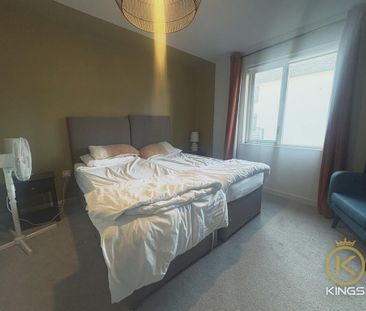 1 bedroom in a flat share to rent - Photo 4