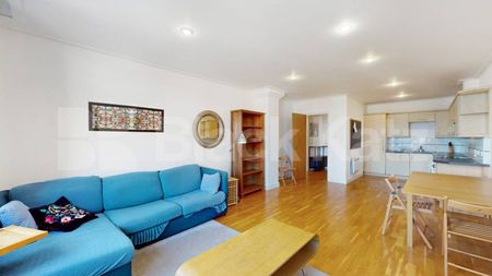 Stylish One-Bedroom Apartment in Prime Old Street Location – 764 Sq Ft - Photo 5