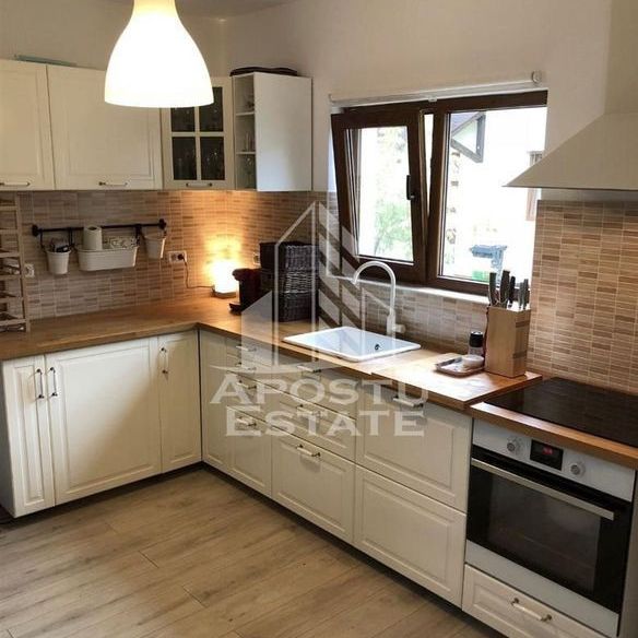 Casa insiruita cu 4 camere in zona Calea Urseni - Fotografie 1