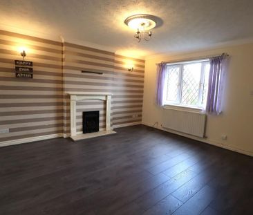 3 bedroom terraced house to rent - Photo 3