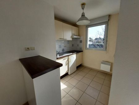 location Appartement T2 DE 43m² À POUSSAN - Photo 3