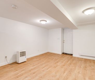 For Lease - 371 Jones Avenue Unit# Lower, Toronto, Ontario - Photo 6
