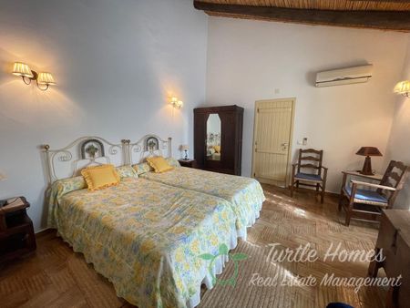 TH2023449 - Beautiful Algarve style three bedroom house - Photo 5