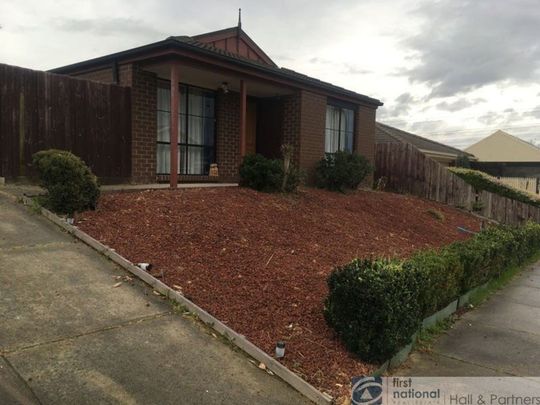 32 Bella Crescent, Hallam - Photo 1