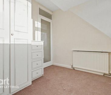 3 bedroom semi-detached bungalow to rent - Photo 3