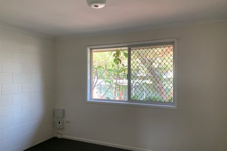 2/5 Jarrah Street - Photo 4