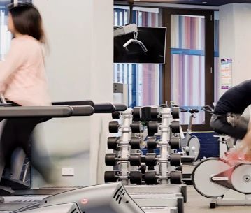 Standard Room in 6-Bed Apartment - Photo 4