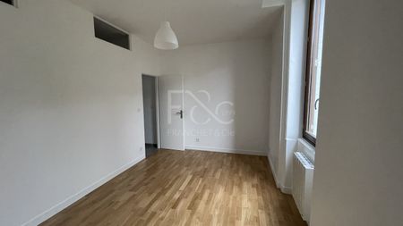 T3 rénové de 61 m² - rue Villon Lyon 8ème - Photo 4