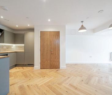1 bedroom flat to rent - Photo 2