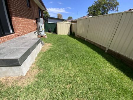 “Brand New Granny flat in Minto” - Photo 2