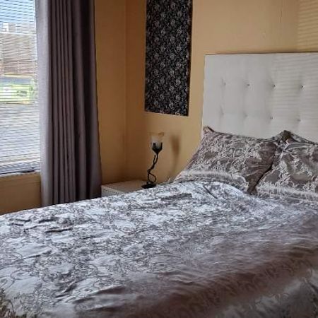 Immense 6 1/2 - avec salle familiale et plus encore - Photo 3