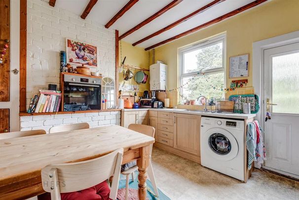 3 bedroom terraced house to rent - Photo 1