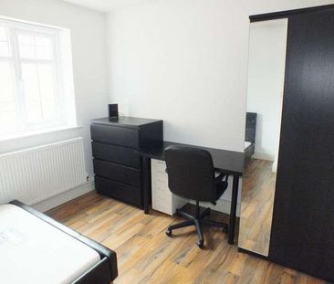 Bawas Place:, Bedroom Alfreton Road, NG7 - Photo 6