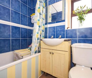 2 bedroom semi-detached house to rent - Photo 2