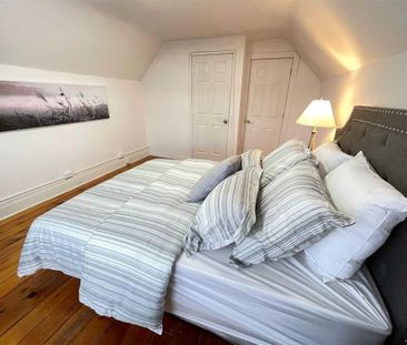 For Lease - 229 Locke Street Unit# Upper, Hamilton, Ontario - Photo 2