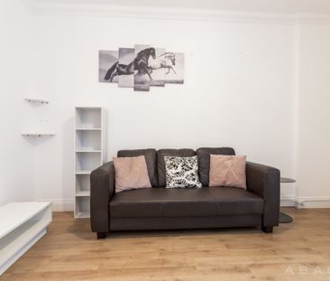 2 Bedroom Flat - Photo 1