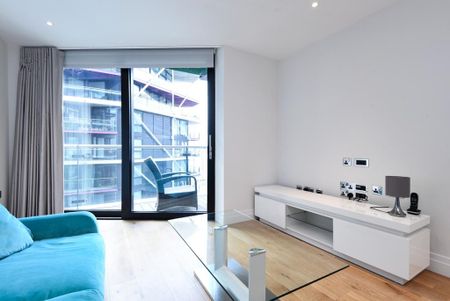 2 bedroom flat to rent - Photo 2