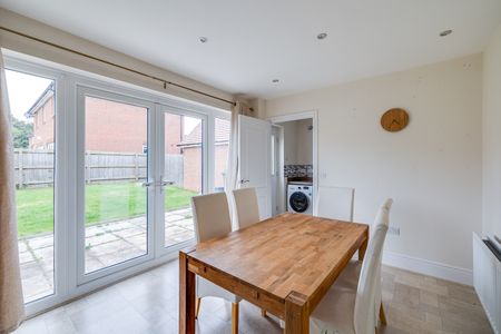 Normandy Crescent, Saighton, Chester - Photo 2