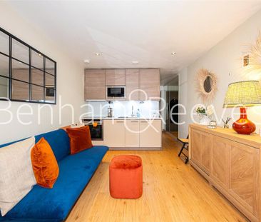 Studio to rent - Photo 1