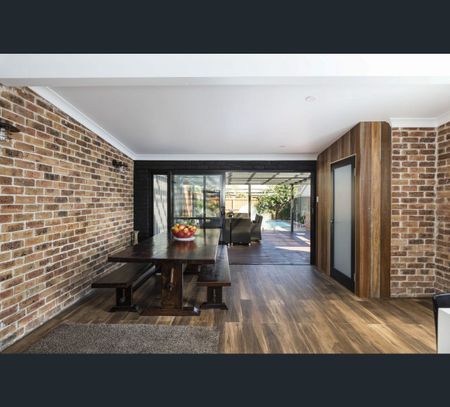 143 Womerah Avenue, Darlinghurst, NSW 2010 - Photo 5