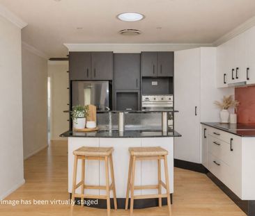 Low maintenance four bedroom home in convenient Corlette location - Photo 6