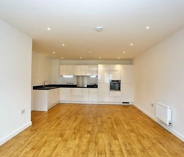 2 Bed Flat, High Road Leyton, E10 - Photo 4