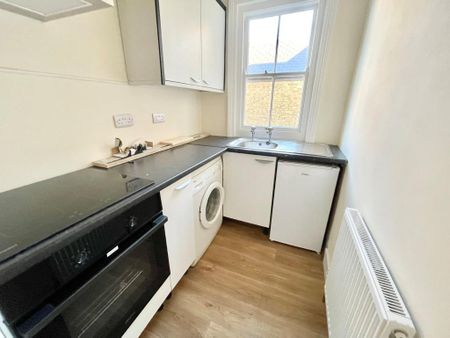 1 bedroom flat to rent - Photo 3