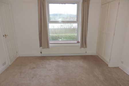 3 bedroom detached house to rent - Photo 3