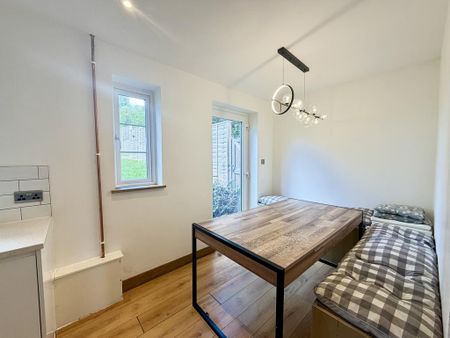 3 bedroom property to rent - Photo 2