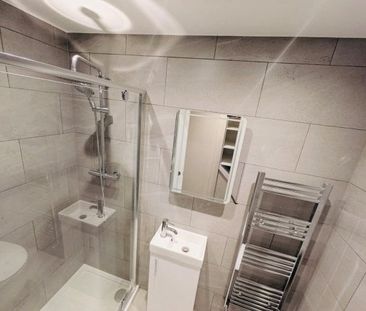 Gossops Green 0 bedroom house share to rent - Photo 5