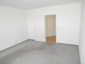 Jößnitzer Str. 141, Wohnung 13 ~~~ Balkon, Tageslichtbad mit Wanne und Dusche, Dachboden - Foto 1