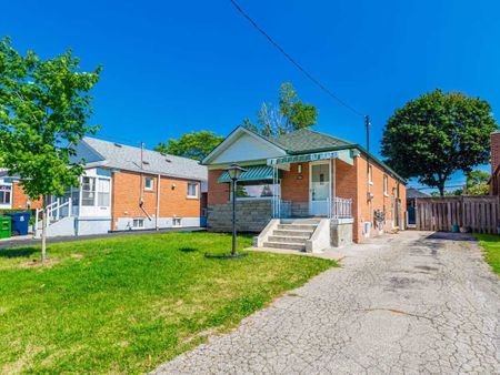 For Lease - 139 Flora Drive Unit# Main, Toronto, Ontario - Photo 4